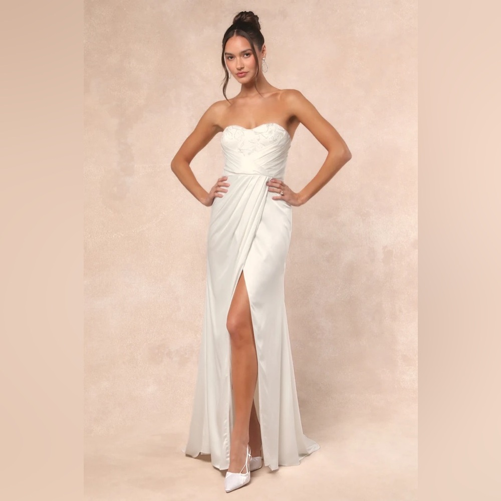 Lulu's Heide White Satin Strapless Maxi Dress size L (runs small) M
